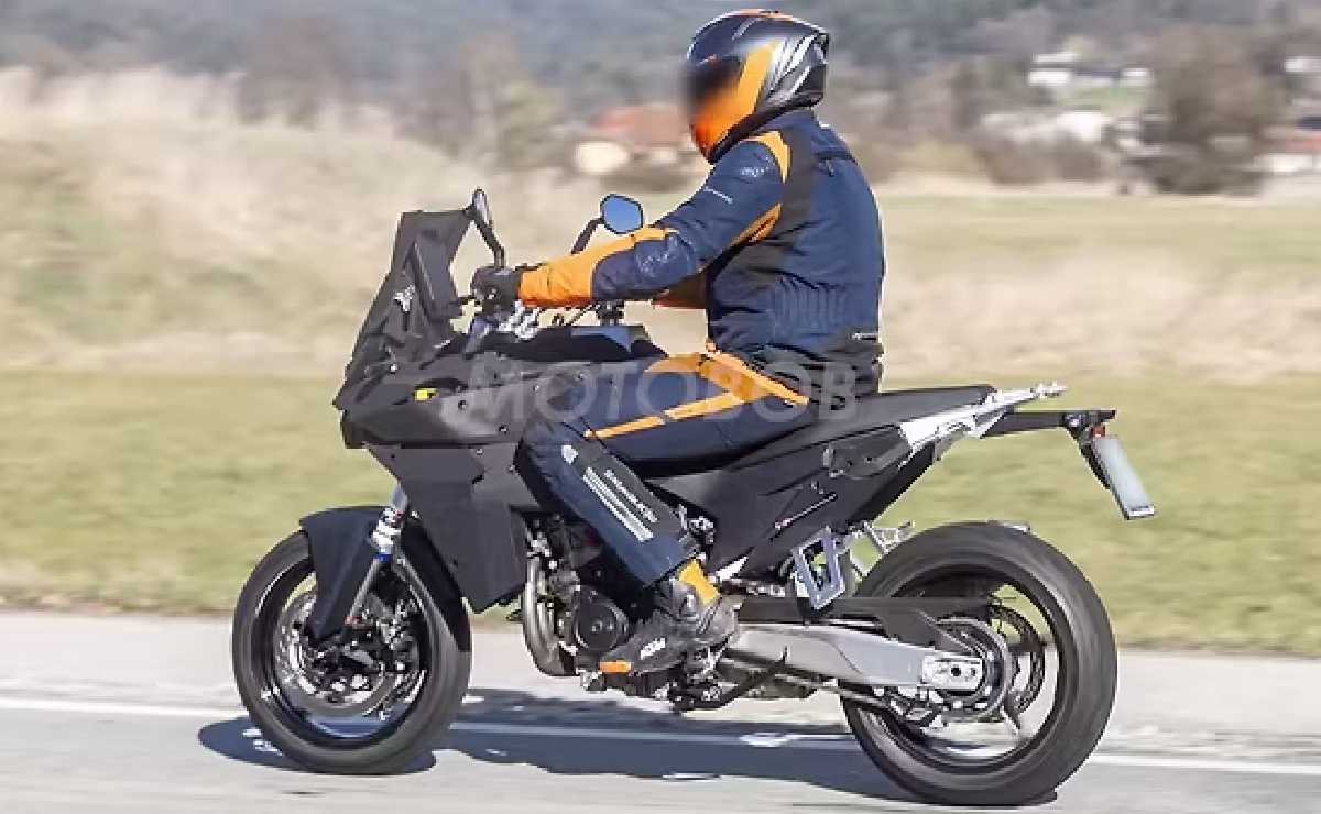 MDP KTM 990 smt t 1 La KTM 990 SMT: ¿El Renacer de una Leyenda en el Mundo Sport-Touring?