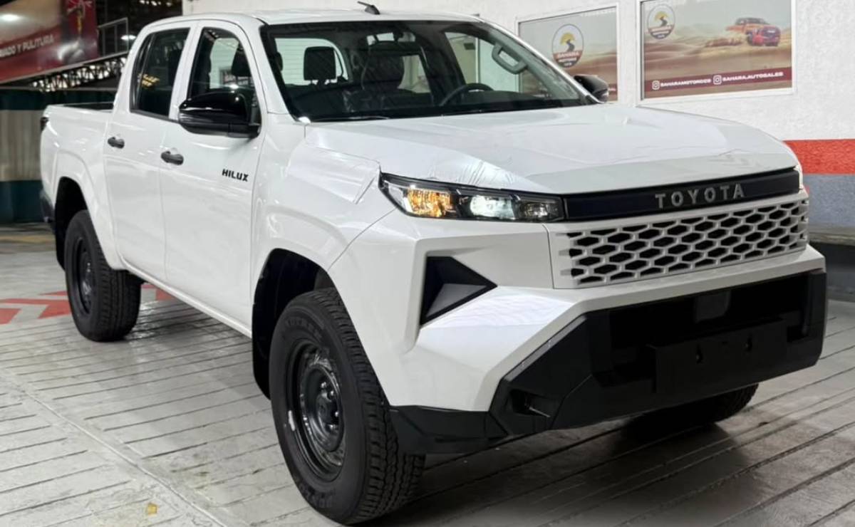 MDP Nueva Toyota Hilux base Toyota Hilux 2026: La Variante de Trabajo que Revolucionará el Mercado