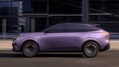 MDP Nuevo Nissan Urban PHEV perfil Nissan Urban PHEV: La Fusión Perfecta entre Eficiencia y Versatilidad