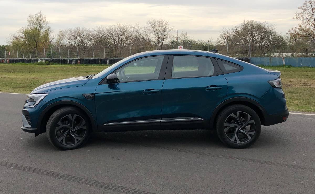 Renault se adelanta en el mercado: El nuevo Boreal desafía las expectativas MDP Renualt Arkana perfil Renault se adelanta en el mercado: El nuevo Boreal desafía las expectativas