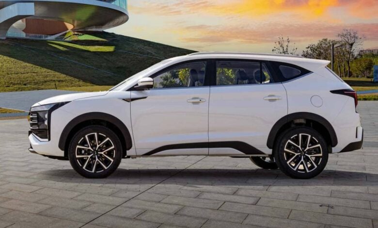 MDP SUV JAC JS8 Pro perfil Los SUV chinos para 7 pasajeros que remarcan la tendencia en el mercado