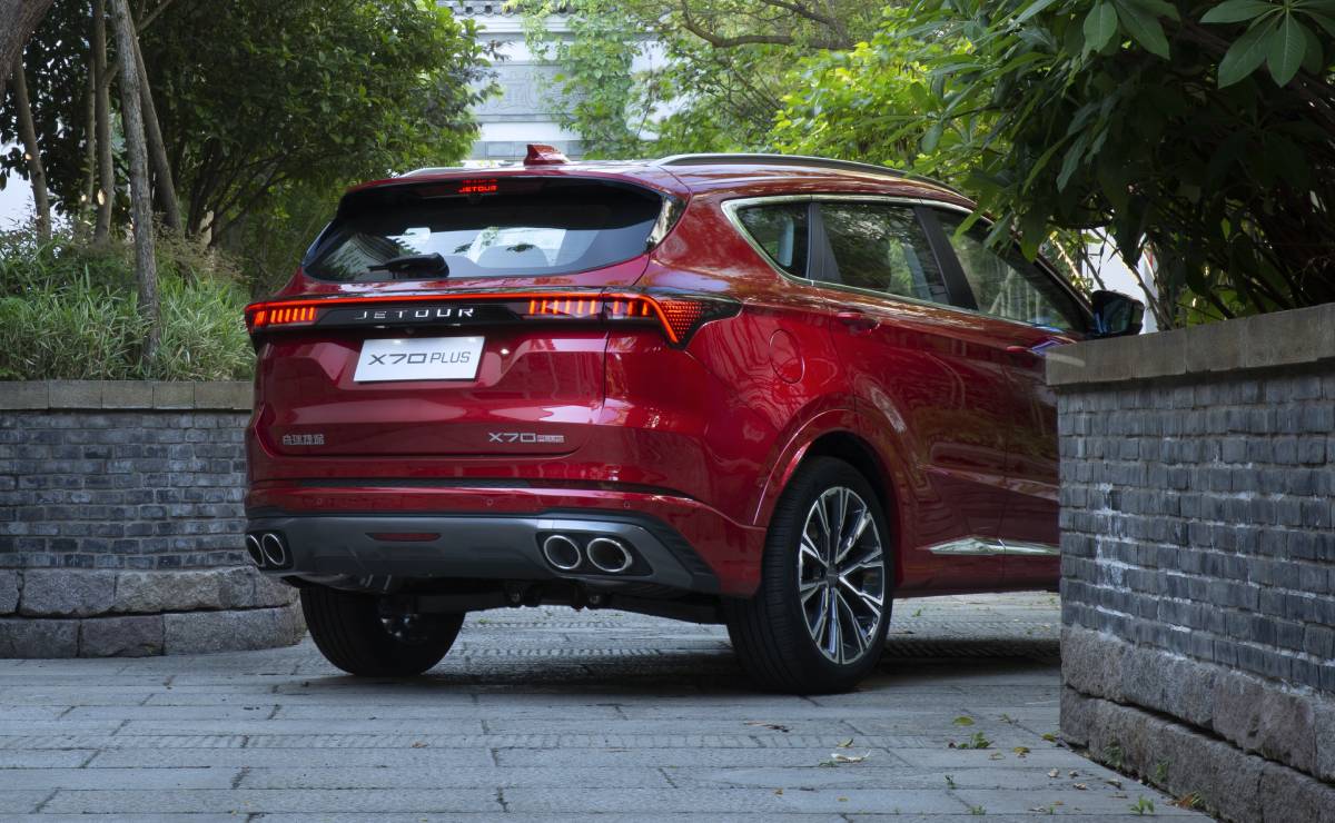 MDP SUV Jetour X70 Plus trasera Jetour sacude el mercado argentino: bajada de precios en sus modelos más destacados