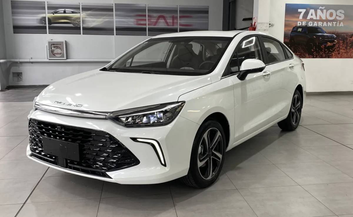 MDP Sedan Baic EU5 Plus frente 1 BAIC U5 Plus: ¿El sedán que revolucionará el mercado argentino?