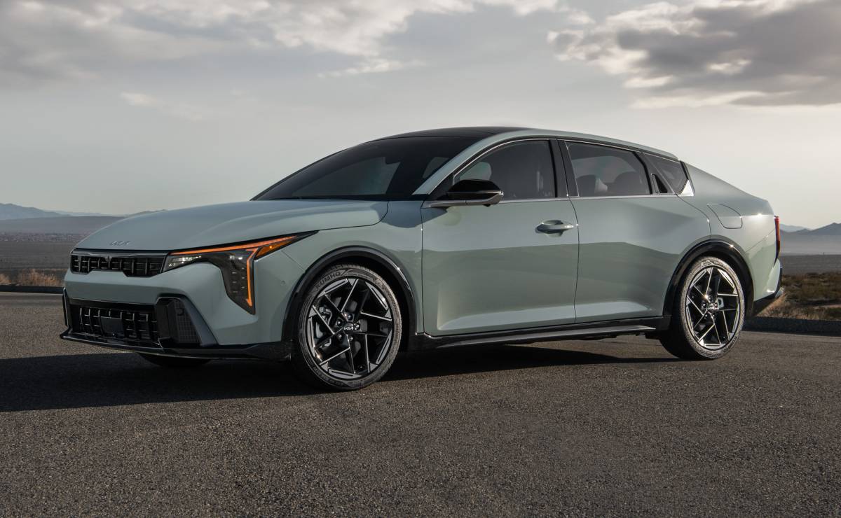 Kia K4: El Nuevo Sedán que Revive un Segmento Olvidado MDP Sedan KIA K4 frente 2 Kia K4: El Nuevo Sedán que Revive un Segmento Olvidado