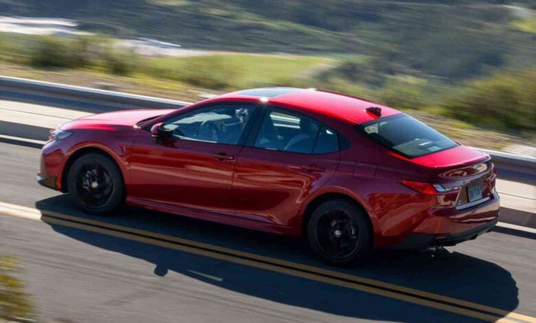 Toyota Camry 2026: El Sedán que Sigue Dominando en un Mundo de SUVs MDP Toyota Camry 2026 Toyota Camry 2026: El Sedán que Sigue Dominando en un Mundo de SUVs