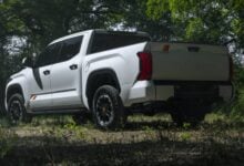 MDP Toyota Tundra TRD Rally trasera Toyota Inicia Una Nueva Era: Autos Fabricados en EE.UU. Llegan a Japón