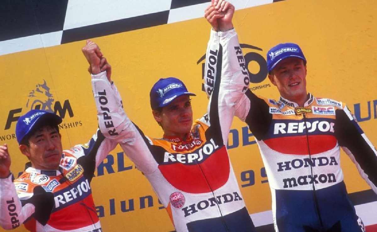 MDP alex criville campeon Álex Crivillé: El Español Que Abrió Camino en el Mundo del Motociclismo