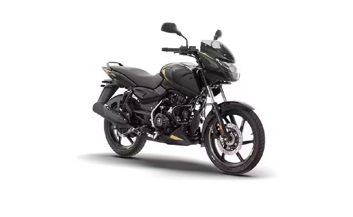 MDP bajaj pulsar 150 1 La Bajaj Pulsar 150 Renace con Estilo: Un Toque de Oro Negro para Atraer Todas las Miradas