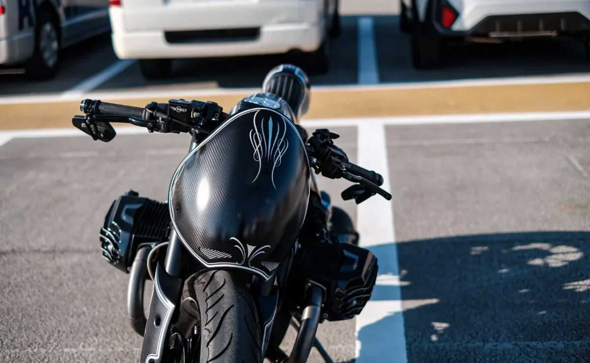 MDP bmw rninet highway fighter 1 Descubre la Transformación Definitiva de la BMW R NineT: La Nuevo Highway-Fighter de Cherry’s Company