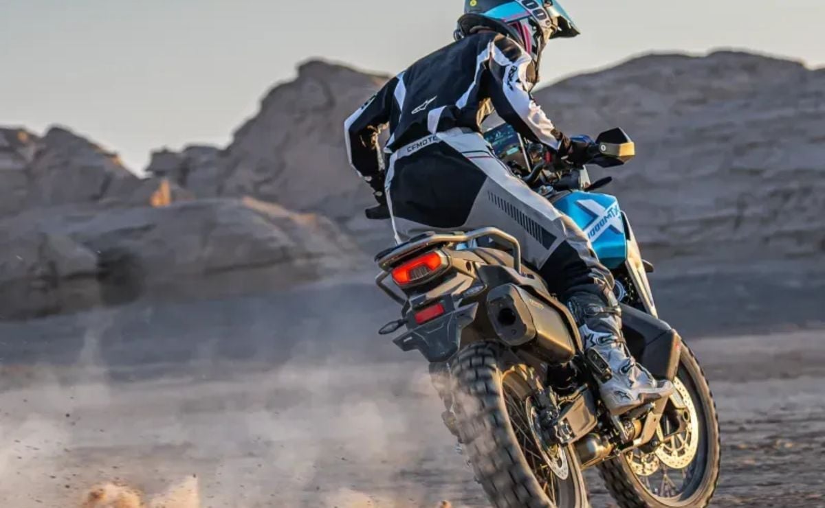 MDP cfmoto 1000 mt x 2 1 La CFMoto Ibex 950 2027: La Nueva Aventura Sobre Ruedas Llega a Estados Unidos