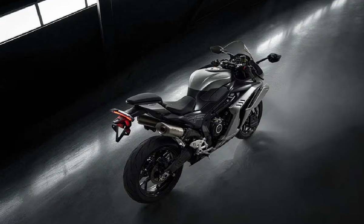 CFMoto sorprende con la 500SR: una propuesta deportiva de cuatro cilindros para un mercado en auge MDP cfmoto 500sr precio 2 CFMoto sorprende con la 500SR: una propuesta deportiva de cuatro cilindros para un mercado en auge