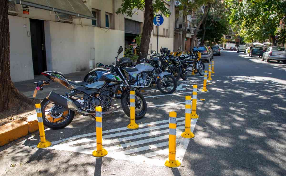 MDP estacionamiento motos buenos aires 1 La Revolución de Motos en la Ciudad: ¿Estamos Preparados para este Crecimiento?