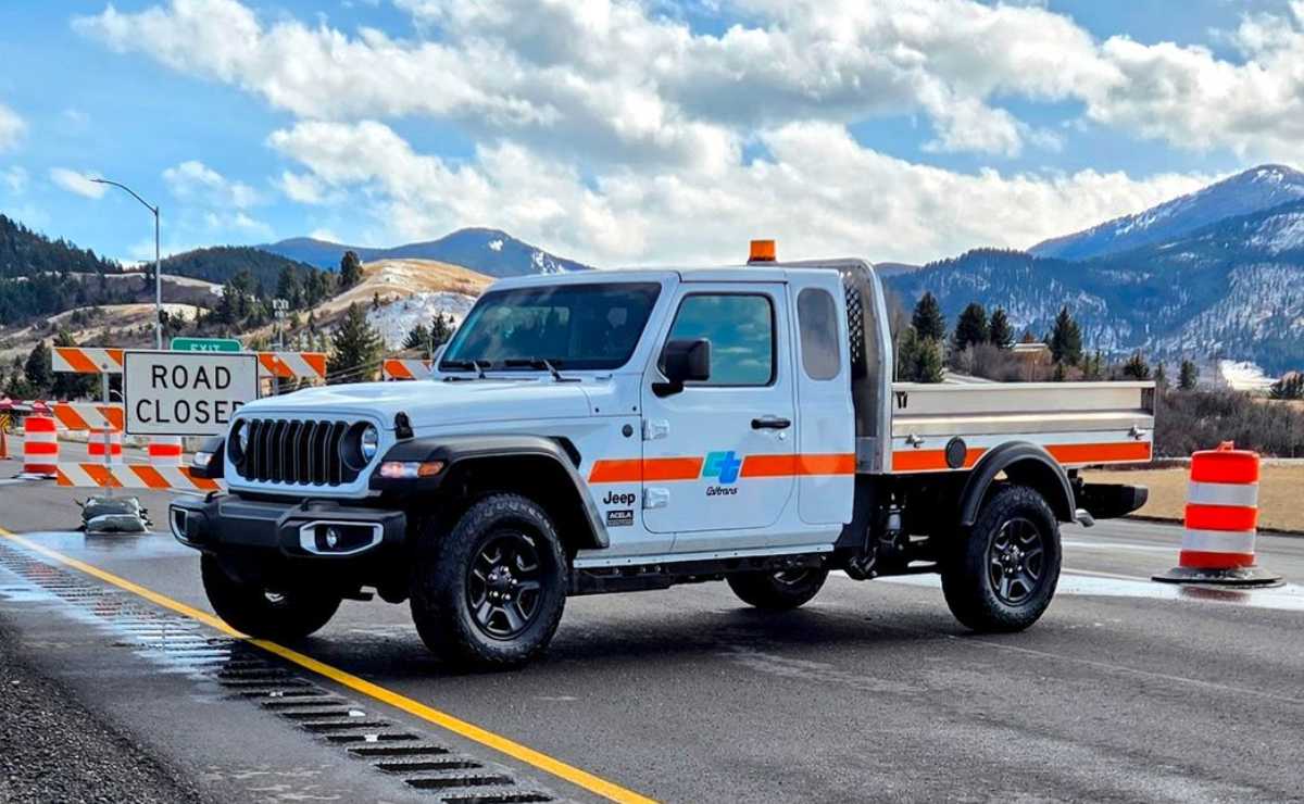 MDP jeep gladiator acela dispatcher 4x4 2 ¿Es la Acela Dispatcher 4x4 la pick up más esperada para el trabajo pesado?
