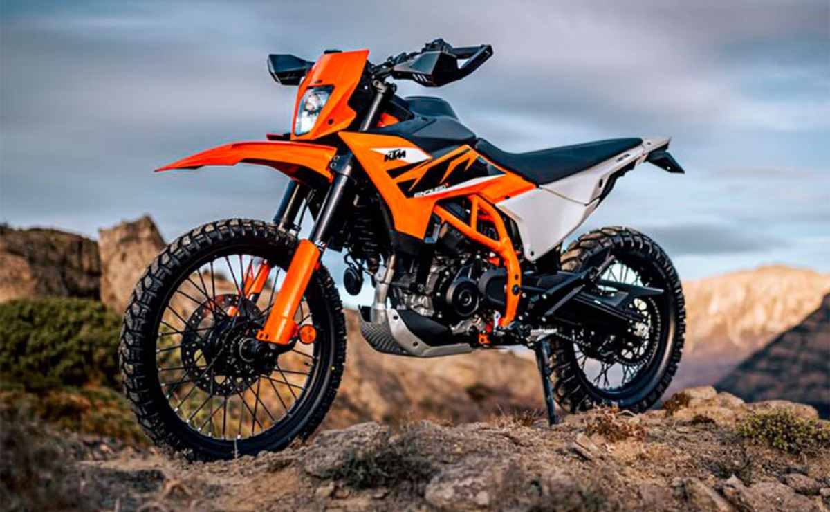 KTM y Husqvarna 2025: Garantía Extendida para un Futuro Seguro MDP ktm 125 enduro r 2025 KTM y Husqvarna 2025: Garantía Extendida para un Futuro Seguro
