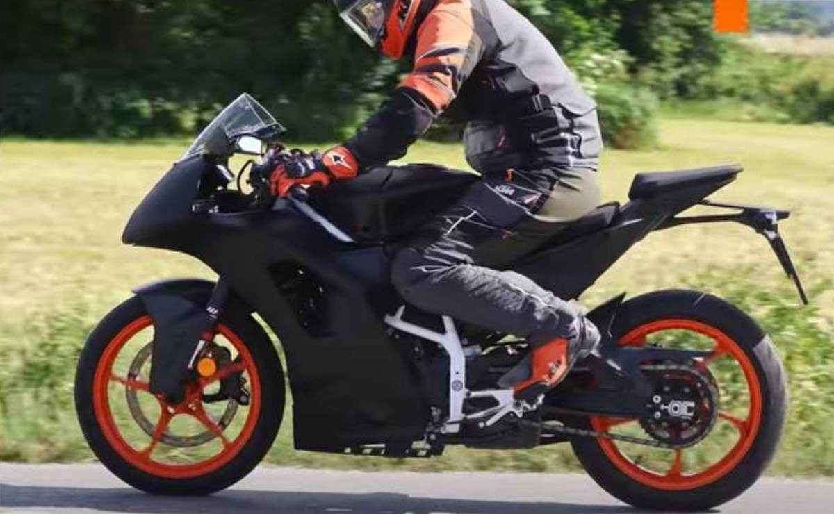 MDP ktm rc 390 fotos espia 3 ¿Será la KTM RC 390 2024 la próxima revolución del motociclismo?