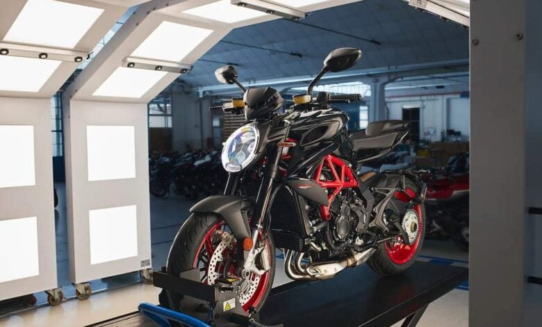 MDP moto naked mv agusta brutale 800 nero carbonio 1 MV Agusta Brutale 800 Nero Carbonio: La nueva joya del segmento naked