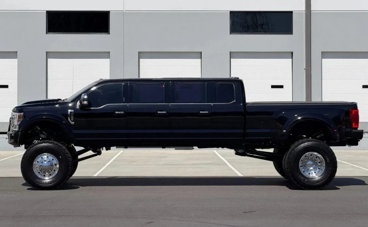 Ford F-450 de Seis Puertas: La Pick Up que Redefine el Lujo y la Capacidad MDP pick up ford f 450 platinum 2 Ford F-450 de Seis Puertas: La Pick Up que Redefine el Lujo y la Capacidad