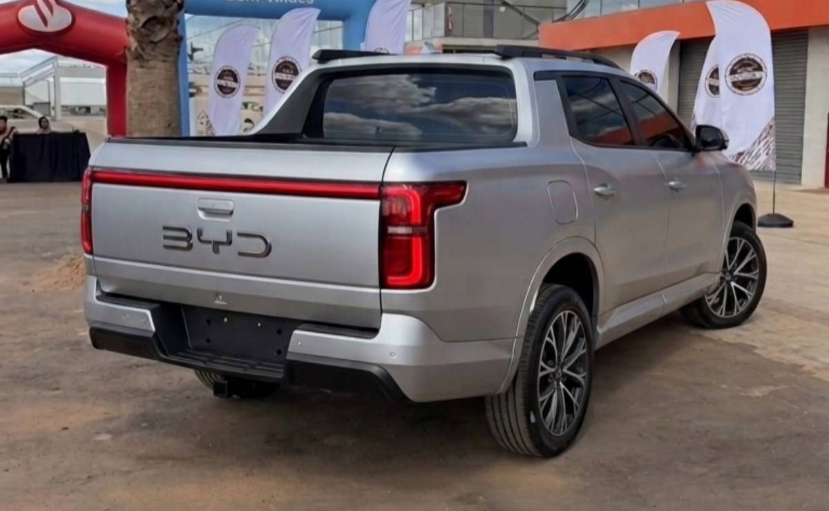 BYD MAKO: La Nueva Pick Up que Revolucionará el Mercado MDP BYD Mako trasera BYD MAKO: La Nueva Pick Up que Revolucionará el Mercado
