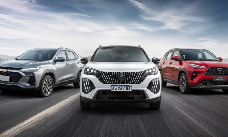 El Renacimiento del Segmento B de SUVs en Argentina: Chevrolet, Toyota y Peugeot en la Cima MDP Chevrolet Tracker Peugeot 2008 y Toyota Yaris Cross SUV El Renacimiento del Segmento B de SUVs en Argentina: Chevrolet, Toyota y Peugeot en la Cima
