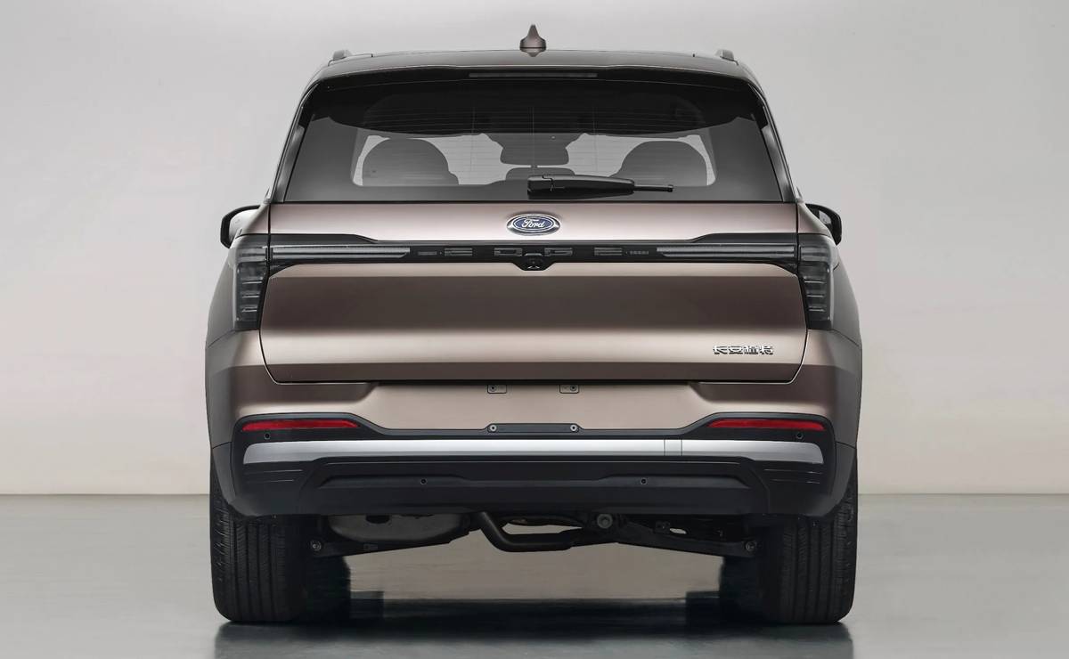 MDP Nuevo Ford Edge L cola ¿El Ford Edge tiene una segunda oportunidad en China? Descubre la nueva actualización del Edge L