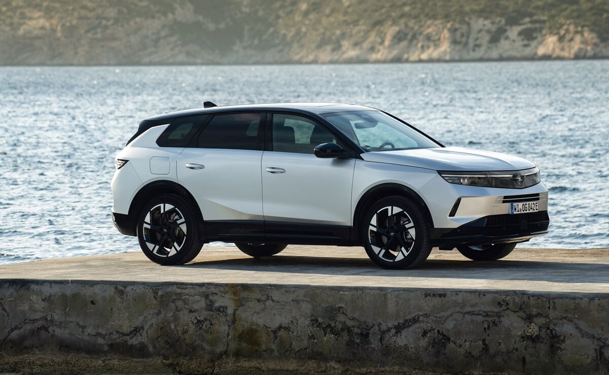 Nuevo Opel Grandland: La Revolución del SUV Alemán que Promete Impactar el Mercado MDP Opel Grandland hibrido Nuevo Opel Grandland: La Revolución del SUV Alemán que Promete Impactar el Mercado