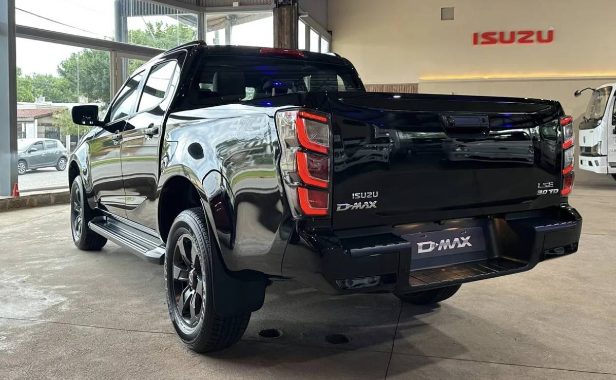 ¿Puede la Isuzu D-Max redefinir el segmento de pick-ups medianas en Argentina? MDP Pick up Isuzu D Max trasera 1 ¿Puede la Isuzu D-Max redefinir el segmento de pick-ups medianas en Argentina?
