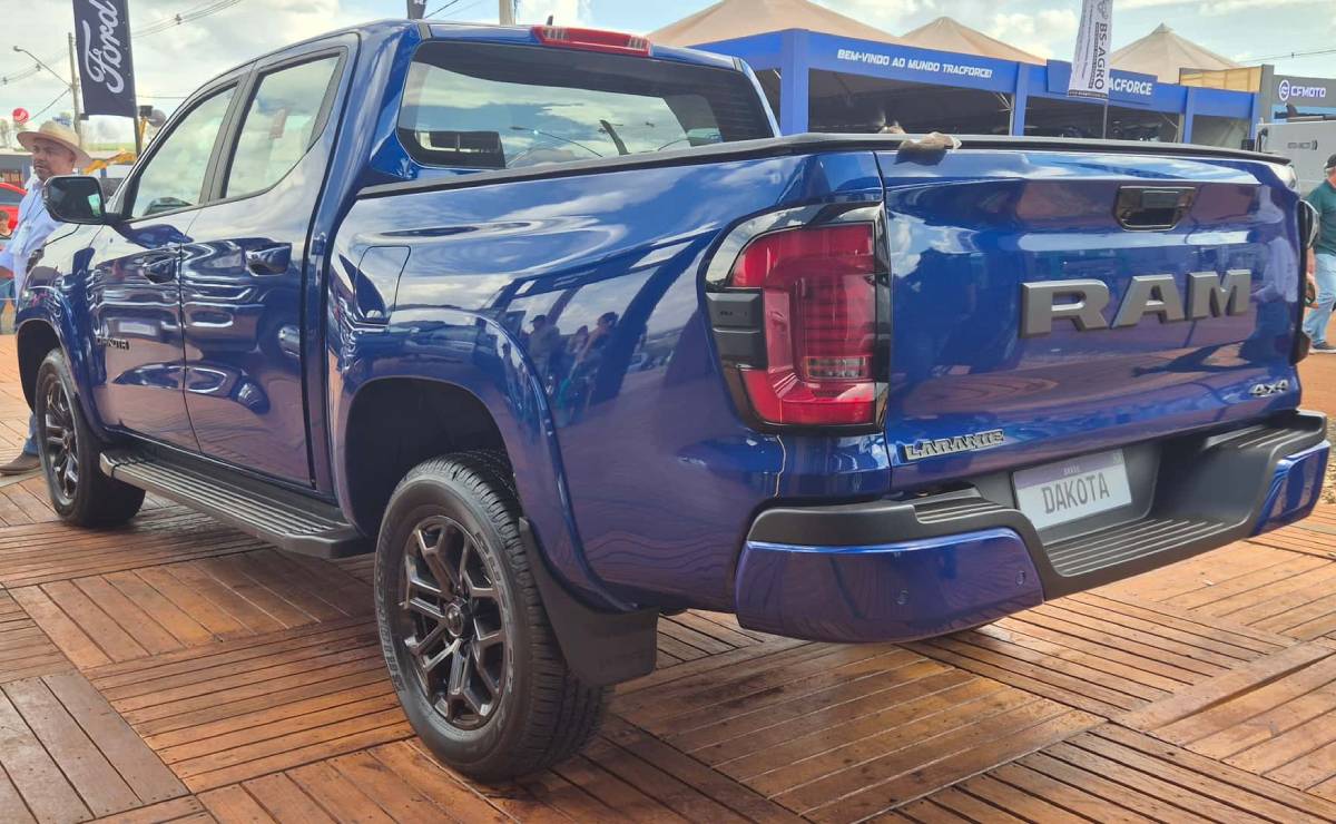 MDP Pick up Ram Dakota Night Edition trasera Ram Dakota Night Edition 2026: La pick-up que redefine la exclusividad