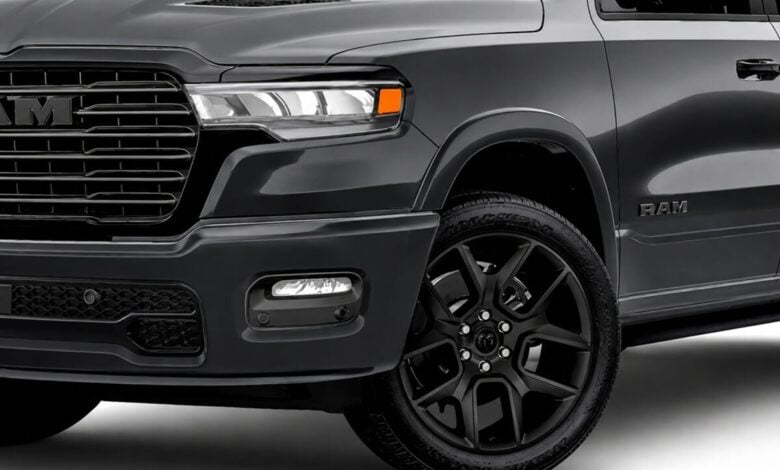 MDP RAM 1500 Laramie Night Edition 1 RAM 1500 Laramie Night Edition: La Competencia Directa de Ford F-150 y Chevrolet Silverado