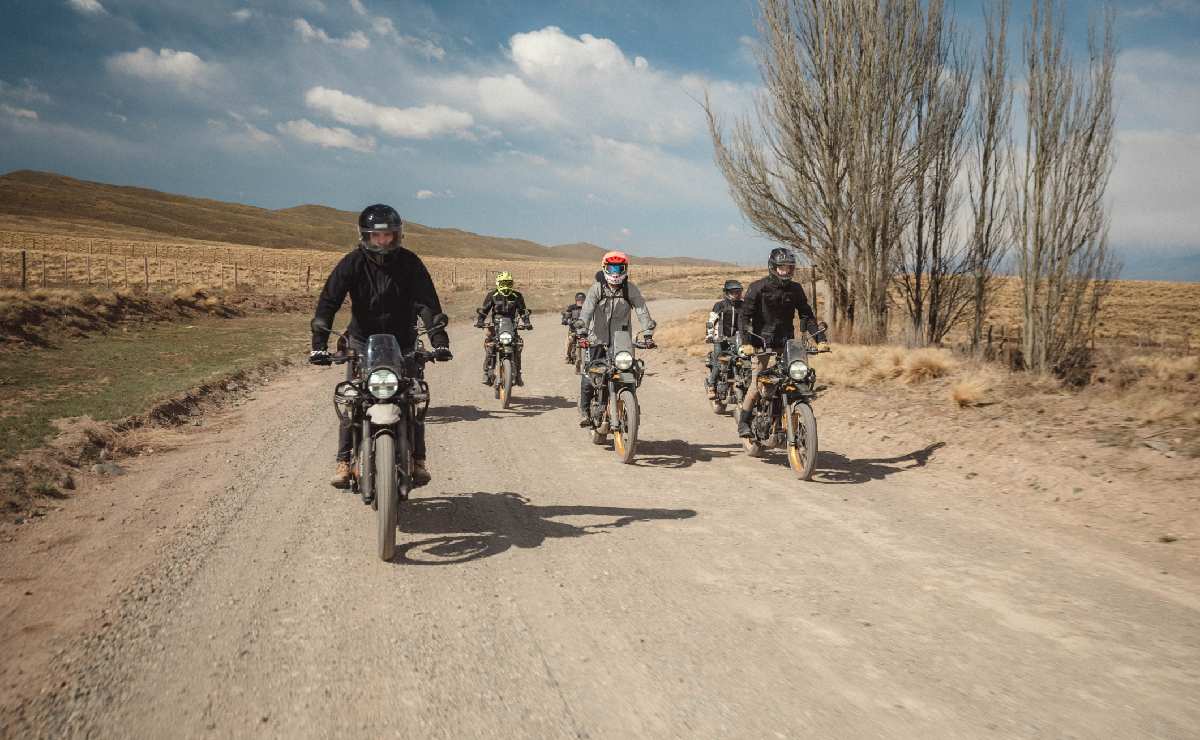 Royal Enfield Himalayan 450: ¿La moto más esperada del mercado off-road en 2026? MDP Royal Enfield Himalayan 450 en marcha Royal Enfield Himalayan 450: ¿La moto más esperada del mercado off-road en 2026?