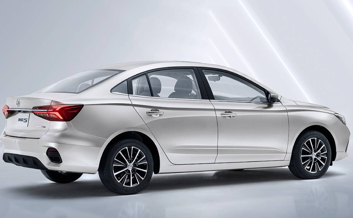 MDP Sedan MG 5 2027 trasera MG 5 2027: El sedán más asequible de México sacude el mercado