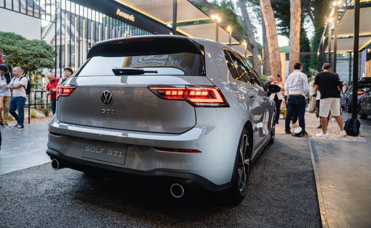 MDP Volkswagen Golf GTI trasera Volkswagen Golf GTI: La llegada más esperada del año a los concesionarios