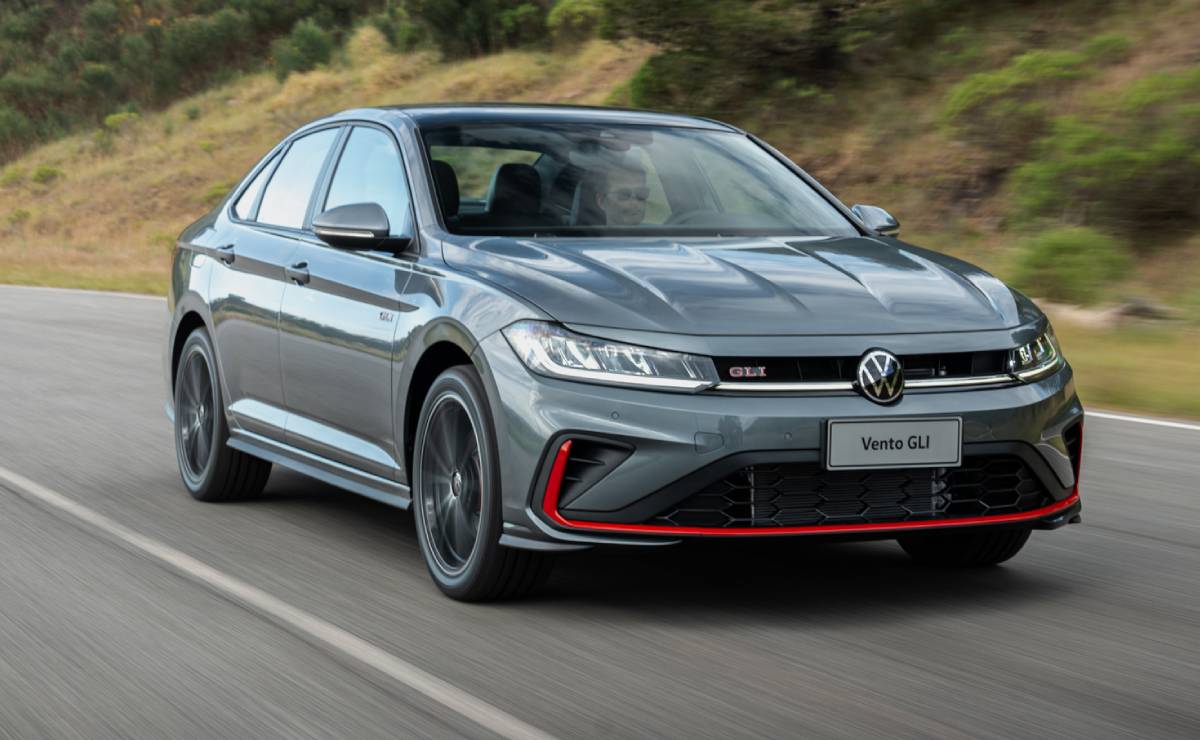 MDP Volkswagen Vento GLI 1 Volkswagen Jetta GLI 2027: El Adiós de la Manualidad que Marcó un Hito