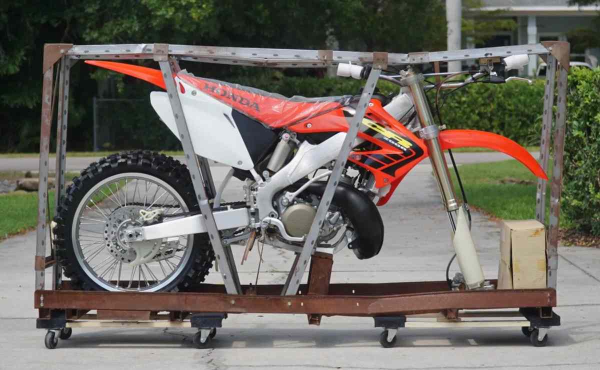 MDP honda cr250 1 El Fascinante Mundo de las Motos de Colección: ¿Por Qué se Pagan Fortunas?