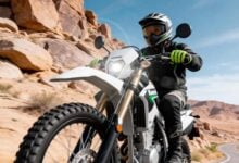MDP kawasaki klx 300 La Kawasaki KLX 300: La Favorita del Público Regresa con Estilo Renovado