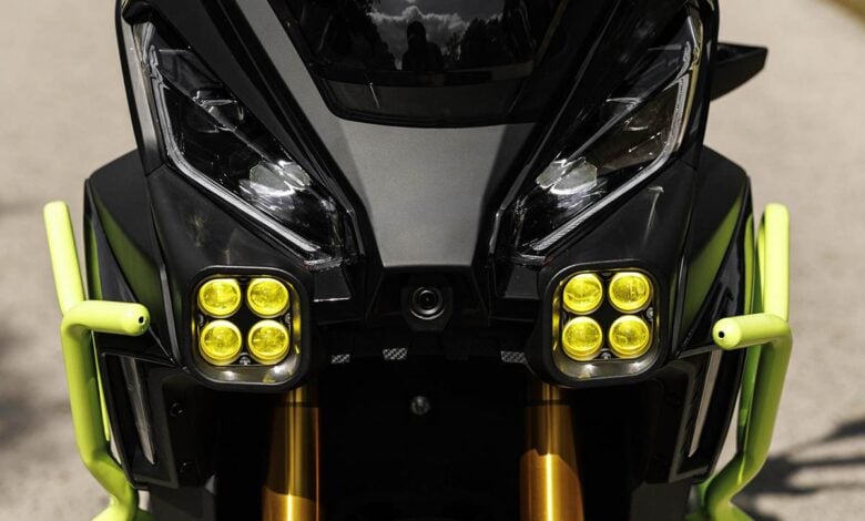 MDP moto mitt 125 adv MITT lanza su scooter crossover: una opción robusta y llamativa de 125cc