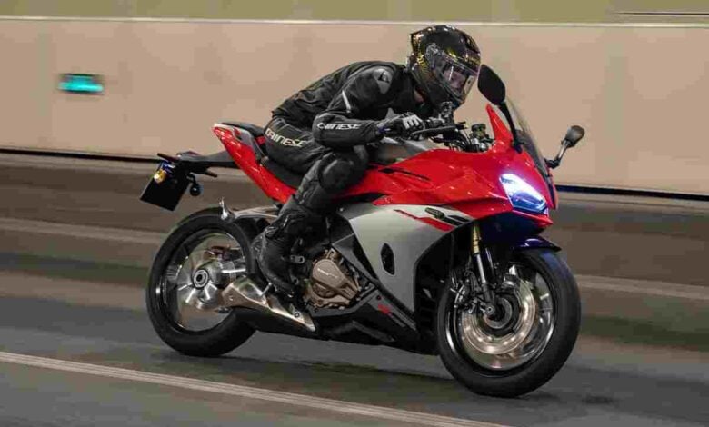 MDP qjmotor srk 500 rival de la kawasaki 500 QJMotor se suma a la revolución del embrague automatizado: ¿Qué esperar de esta nueva tecnología?