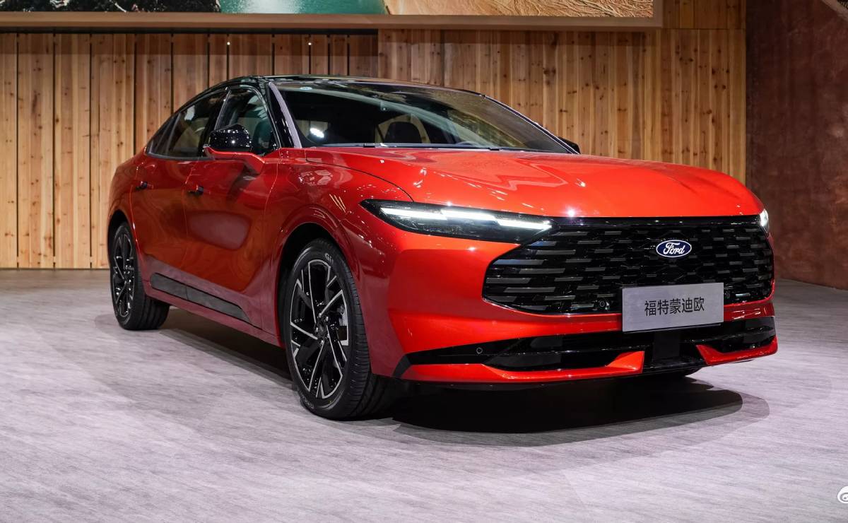 Ford Mondeo 2026: Renovación del icónico sedán que desafía a los SUV en China MDP Ford Mondeo 2026 trompa Ford Mondeo 2026: Renovación del icónico sedán que desafía a los SUV en China