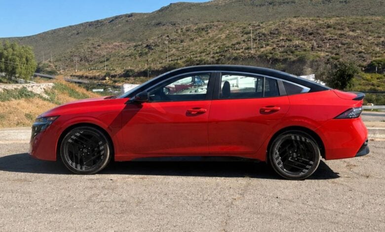 ¿Puede El Nuevo Nissan Sentra Revivir El Interés Por Los Sedanes En Un Mercado Dominado Por Los SUV? MDP Nuevo Nissan Sentra perfil 4 ¿Puede El Nuevo Nissan Sentra Revivir El Interés Por Los Sedanes En Un Mercado Dominado Por Los SUV?