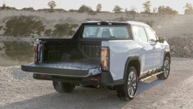MDP Pick up Maxus eTerron 9 trasera Maxus eTerron 9: La Revolución Eléctrica que Desafía al Reino de las Pick-ups en Argentina