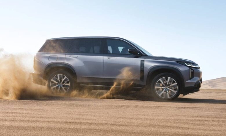 GAC S7 PHEV: El Nuevo Rival Híbrido del Segmento Premium en Argentina MDP SUV GAC JS7 perfil accion GAC S7 PHEV: El Nuevo Rival Híbrido del Segmento Premium en Argentina