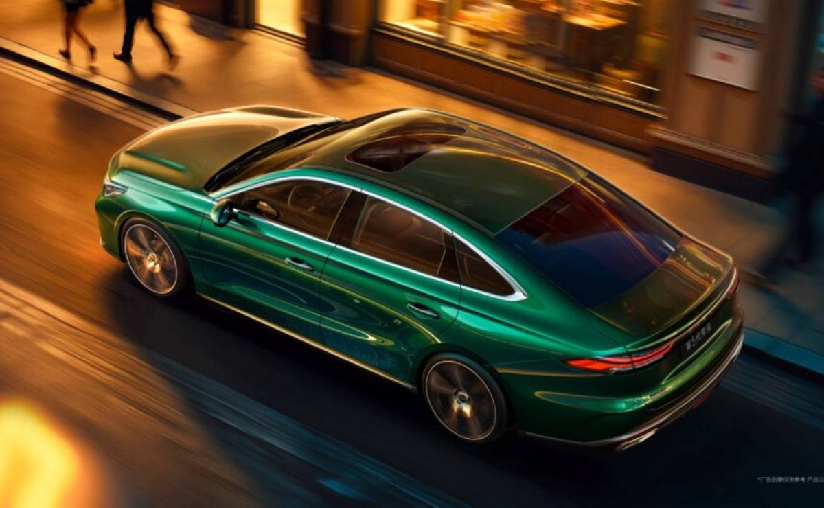 ¿Es el Geely Emgrand i-HEV el nuevo referente de los sedanes híbridos económicos? MDP Sedan Geely Emgrand 2026 trasera ¿Es el Geely Emgrand i-HEV el nuevo referente de los sedanes híbridos económicos?