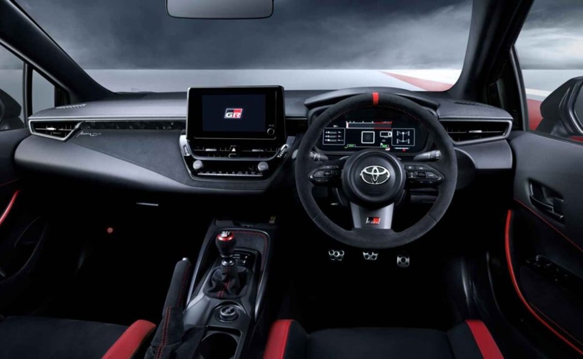 MDP Toyota GRMN Corolla interior Toyota GRMN Corolla: La versión más extrema de un clásico que renace