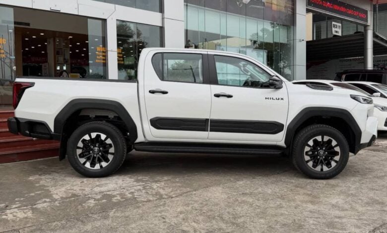 La Nueva Toyota Hilux 2026: Innovación y Potencia que Conquista el Mercado de Pick Ups MDP Toyota Hilux Trailhunter 2026 perfil La Nueva Toyota Hilux 2026: Innovación y Potencia que Conquista el Mercado de Pick Ups