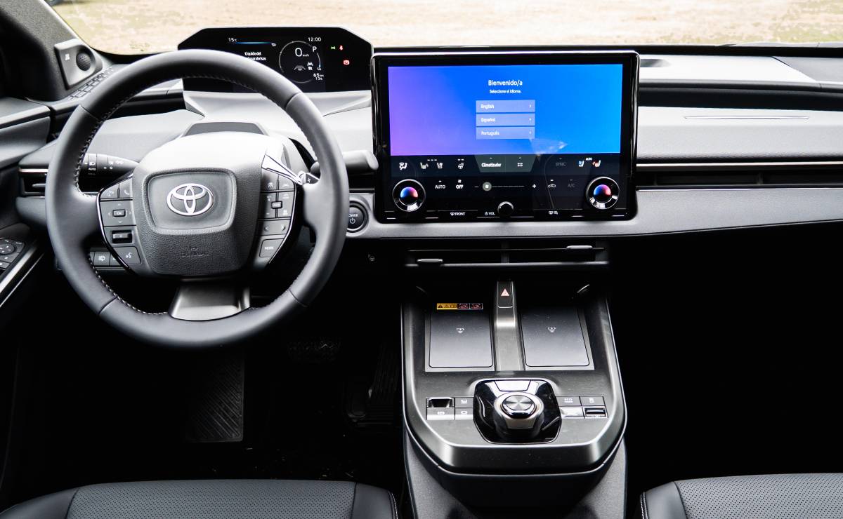 MDP Toyota bZ4X interior Toyota bZ4X: La revolución eléctrica llega a Argentina