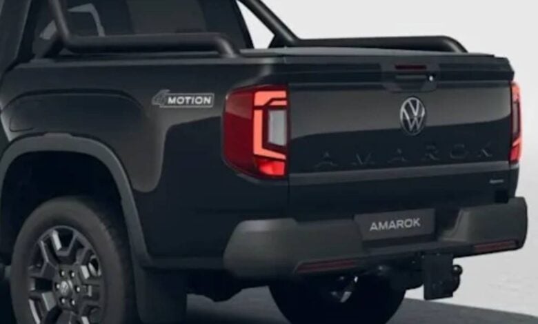 Volkswagen Amarok 2026: La Esperada Vuelta del Motor V6 Turbodiésel MDP Volkswagen Amarok Dark Label caja Volkswagen Amarok 2026: La Esperada Vuelta del Motor V6 Turbodiésel