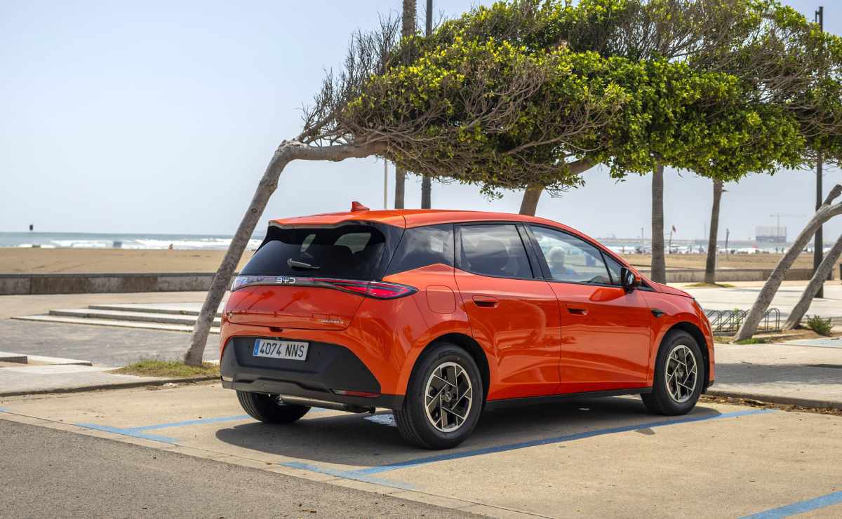 MDP byd dolphin g dm i 1 BYD Dolphin G DM-i: La Revolución Híbrida Enchufable Llega a España