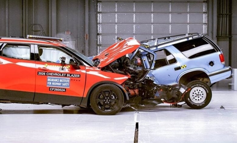 MDP chevrolet blazer choque1 El Impactante Choque Entre Dos Épocas: Chevrolet Blazer 1996 vs 2026