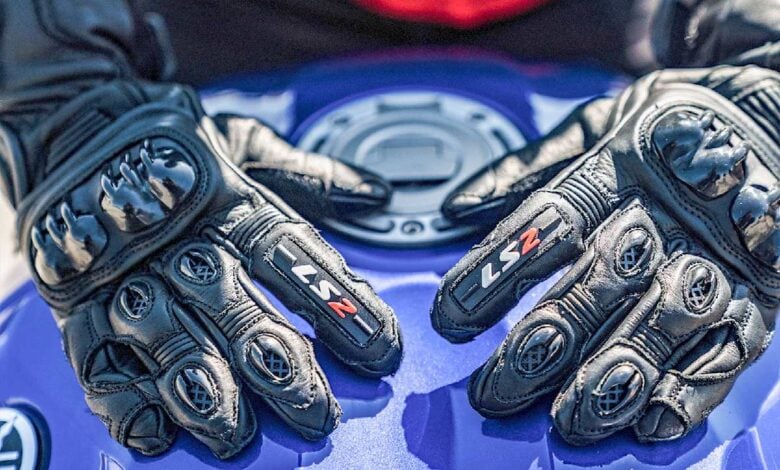 Los Guantes de Moto: Elemento Clave para la Seguridad del Motociclista MDP guantes motos 2 Los Guantes de Moto: Elemento Clave para la Seguridad del Motociclista
