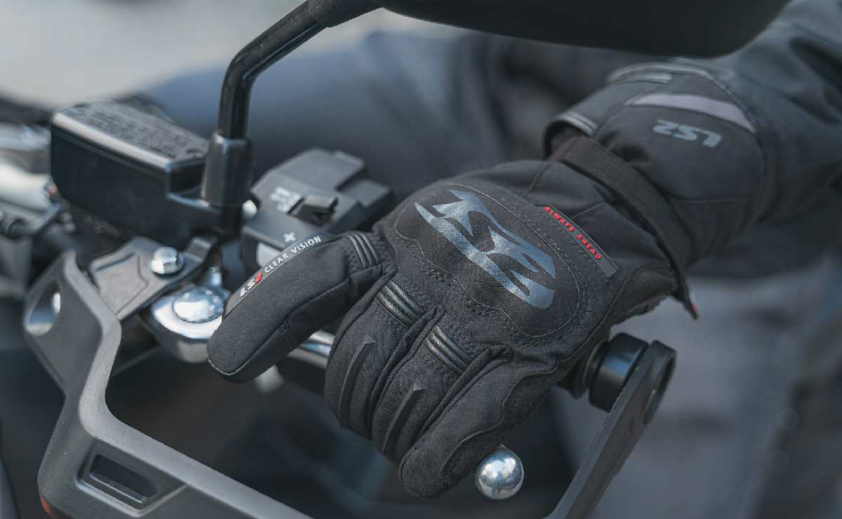 Los Guantes de Moto: Elemento Clave para la Seguridad del Motociclista MDP guantes motos Los Guantes de Moto: Elemento Clave para la Seguridad del Motociclista