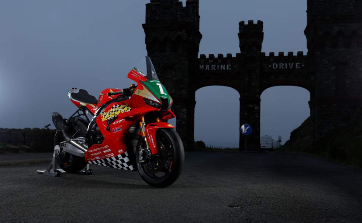 MDP honda fireblade tt 2 La Honda Fireblade más exclusiva: Un homenaje a John McGuinness que nunca recorrerá las calles